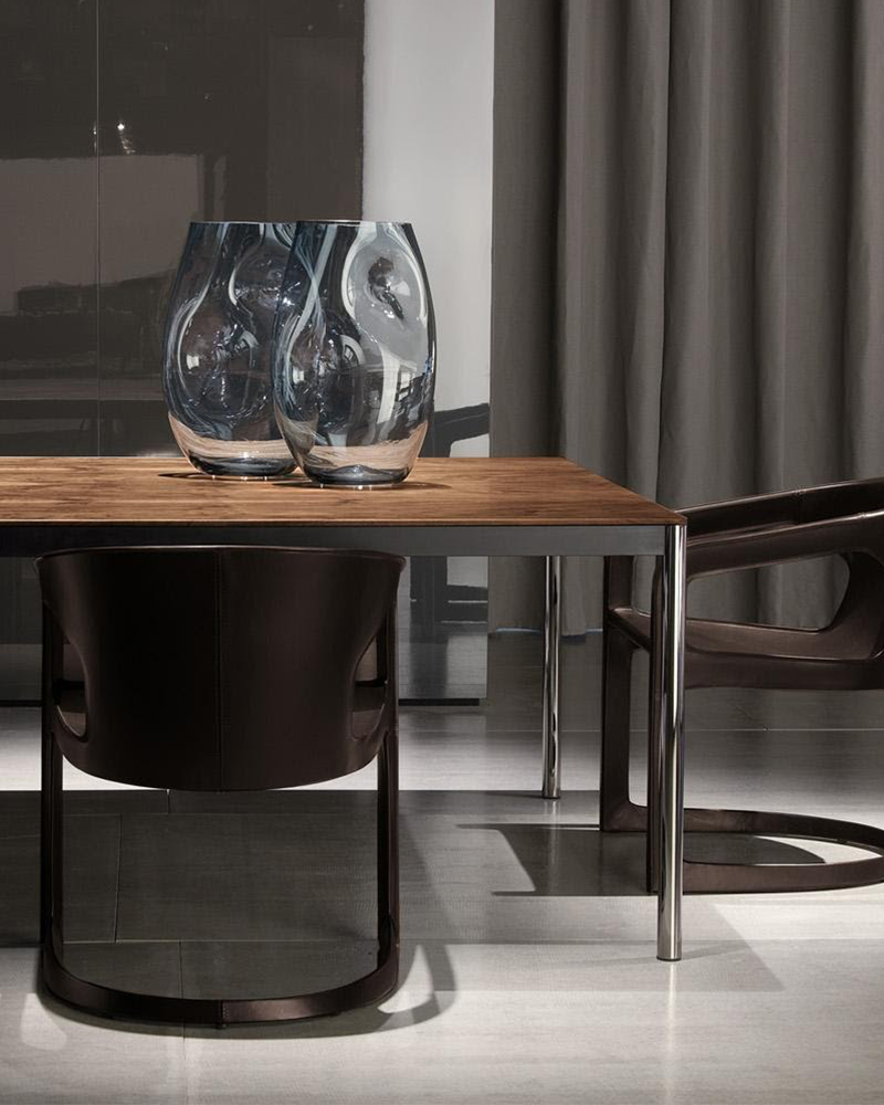 Table Jorn