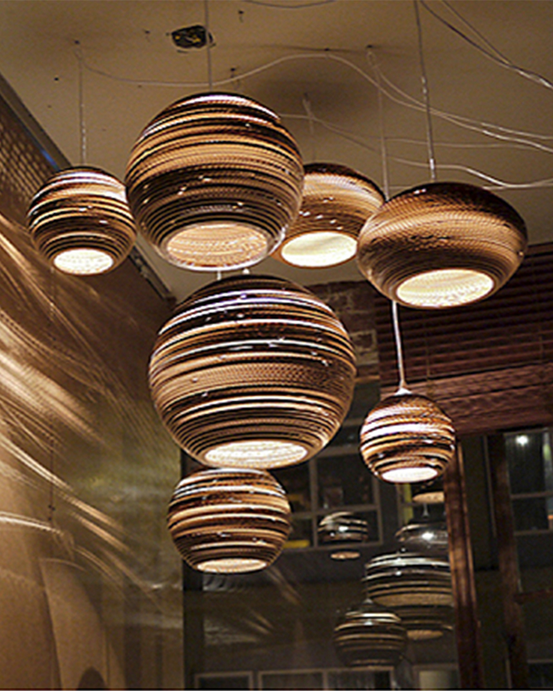 Suspension Moon